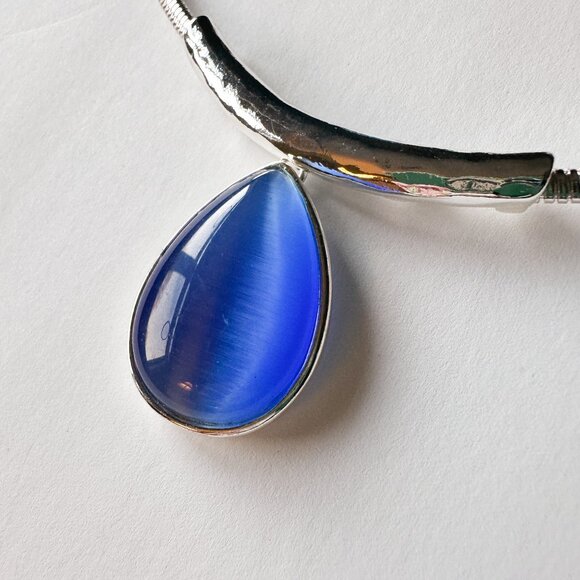 Liz Claiborne Necklace and Earrings Set - Picture 2 of 3